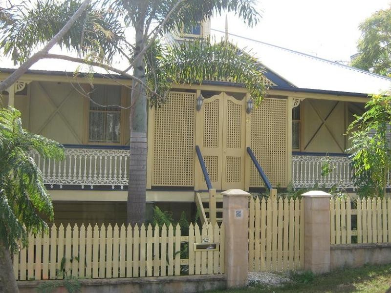 6 Queens Road, Hamilton QLD 4007