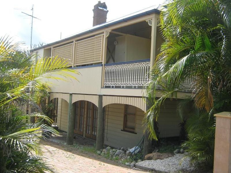 6 Queens Road, Hamilton QLD 4007