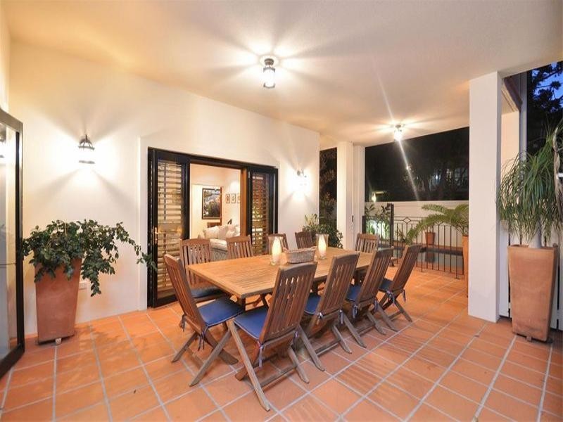 18 Beaufort Lane, Clayfield QLD 4011