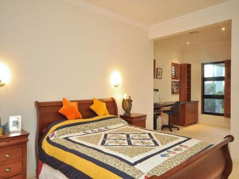 18 Beaufort Lane, Clayfield QLD 4011