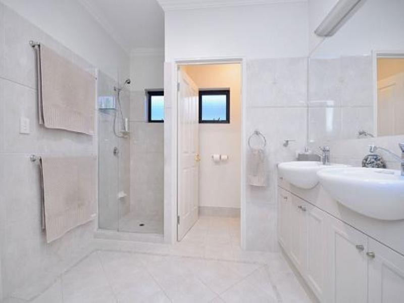 18 Beaufort Lane, Clayfield QLD 4011