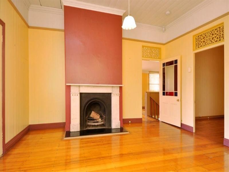 6 Queens Road, Hamilton QLD 4007