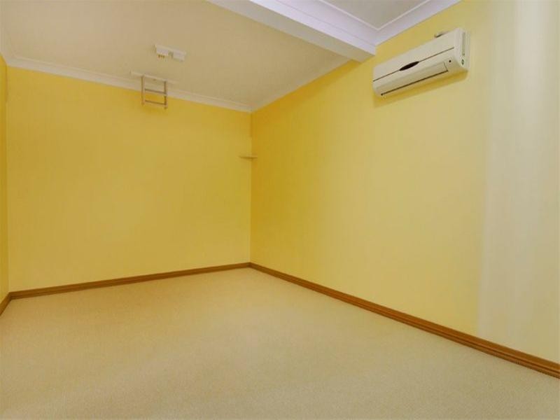 6 Queens Road, Hamilton QLD 4007