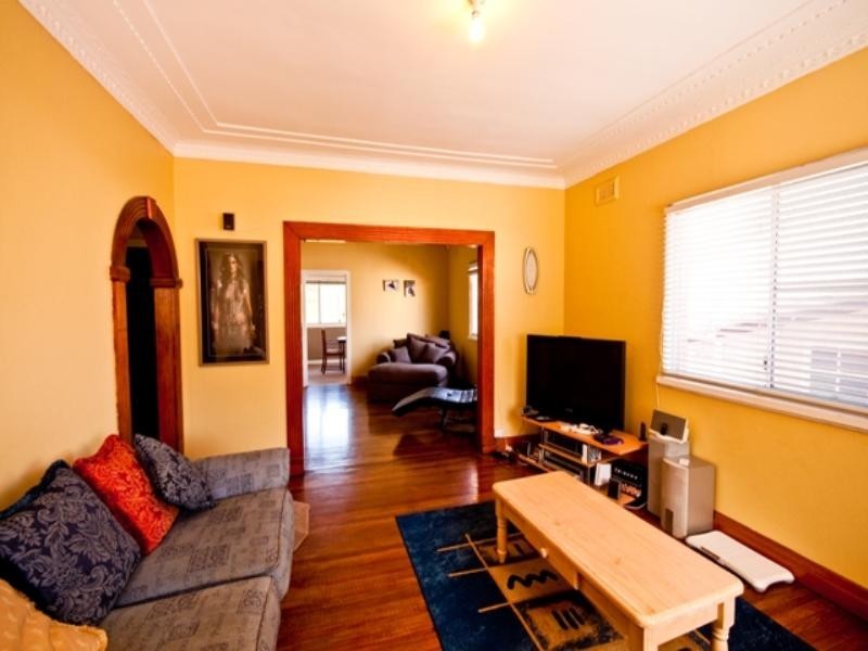 25 Atkinson Street, Hamilton QLD 4007