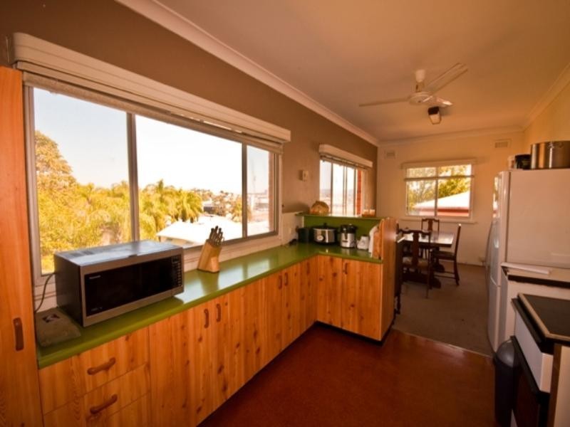 25 Atkinson Street, Hamilton QLD 4007