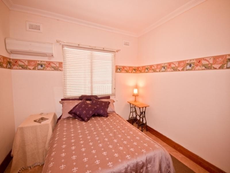 25 Atkinson Street, Hamilton QLD 4007