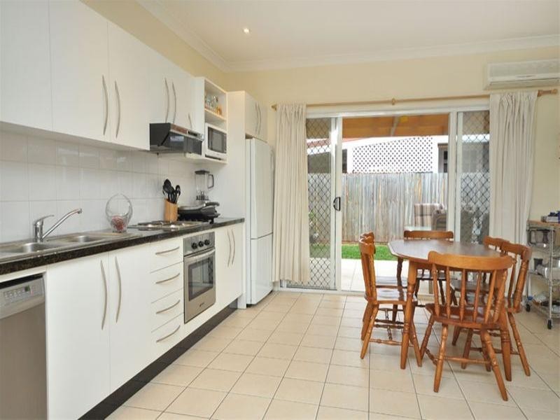 2/87 York Street, Nundah QLD 4012