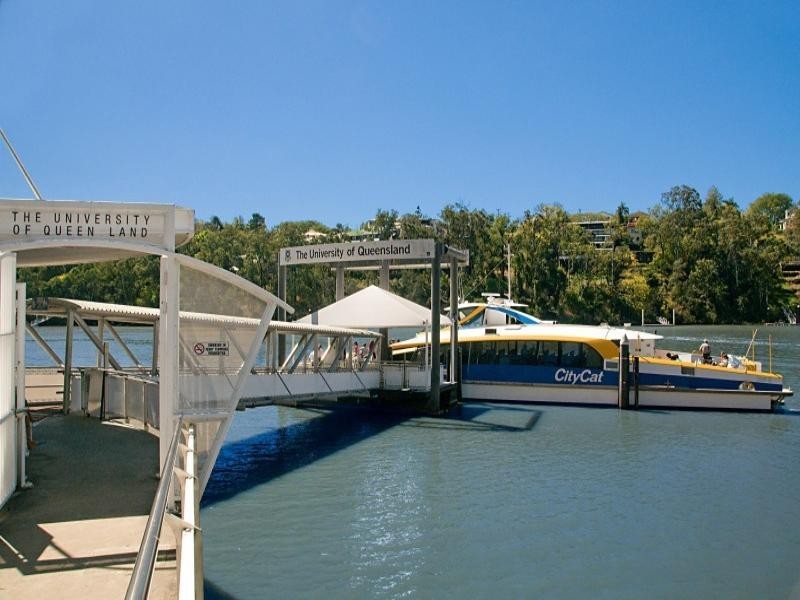 53 Derby Street (53 Fraser Terrace), Highgate Hill QLD 4101