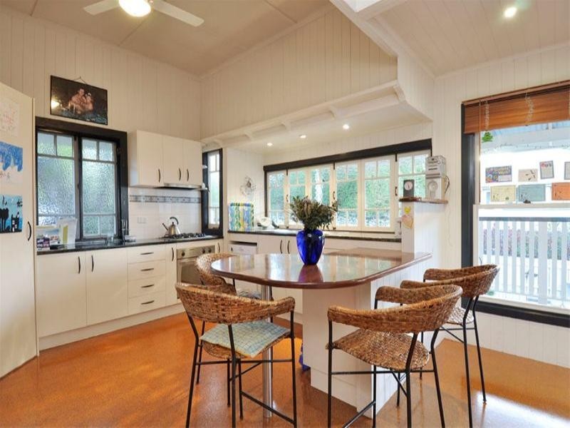 74 Woodville Street, Hendra QLD 4011