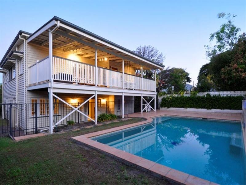 74 Woodville Street, Hendra QLD 4011