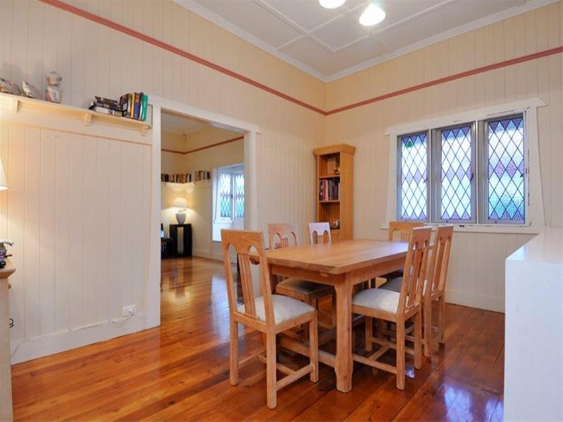 74 Woodville Street, Hendra QLD 4011