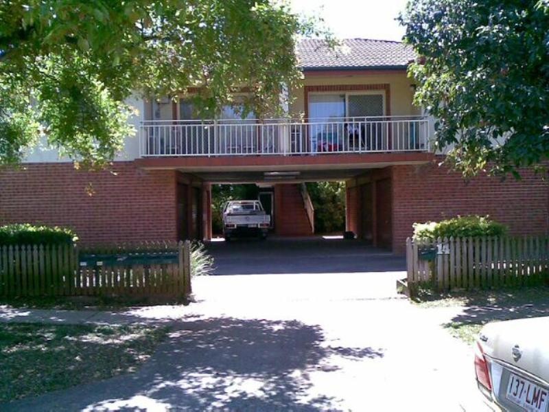 2/14 Hilda Street, Hamilton QLD 4007