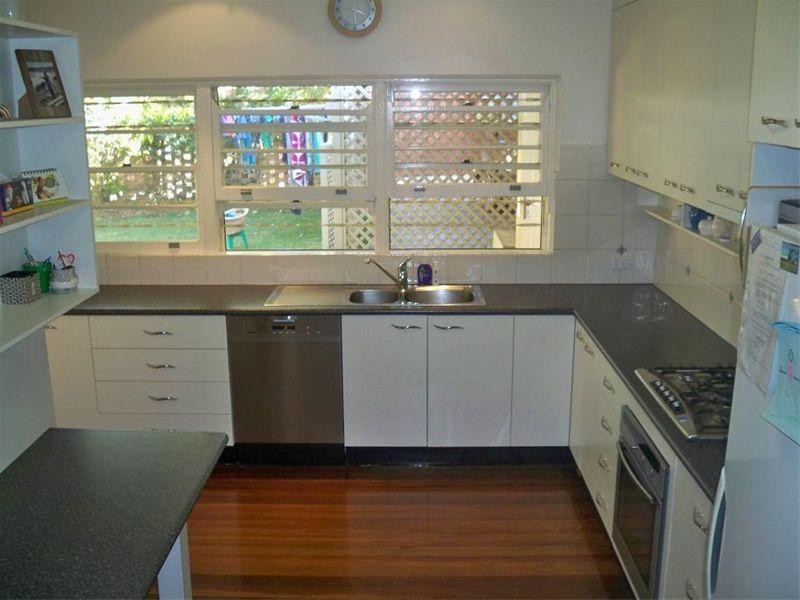 9 London Road, Clayfield QLD 4011