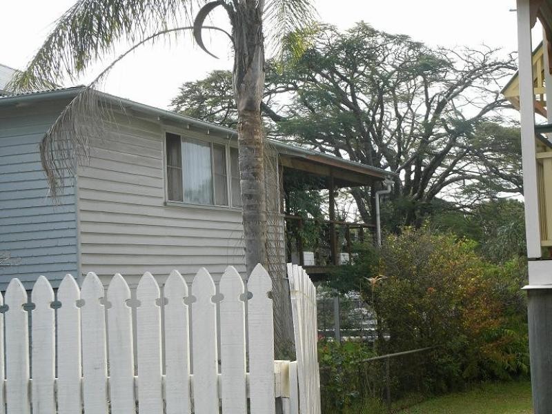 72 Jackson Street, Hamilton QLD 4007