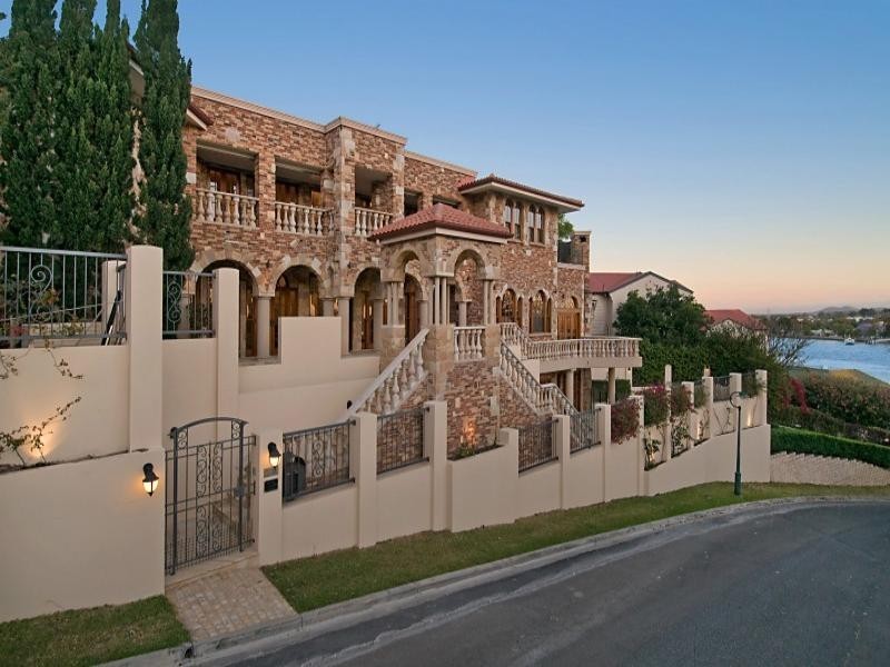 11 Quarry Street, Hamilton QLD 4007