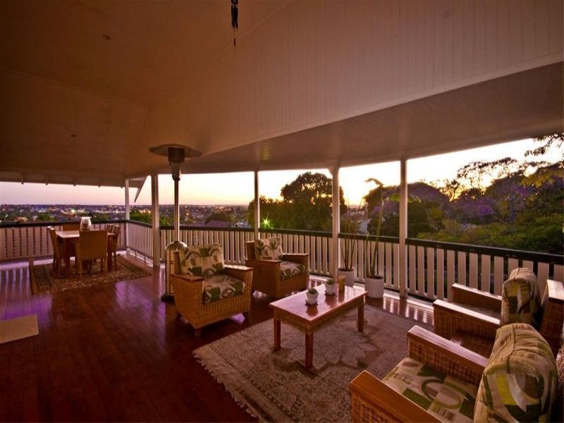 24 Enderley Road, Clayfield QLD 4011