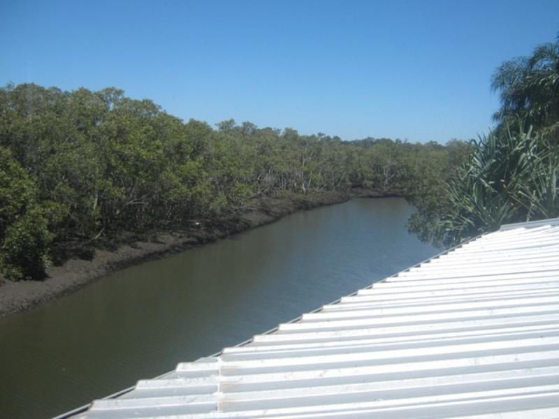 2 Lima Street, Nudgee Beach QLD 4014