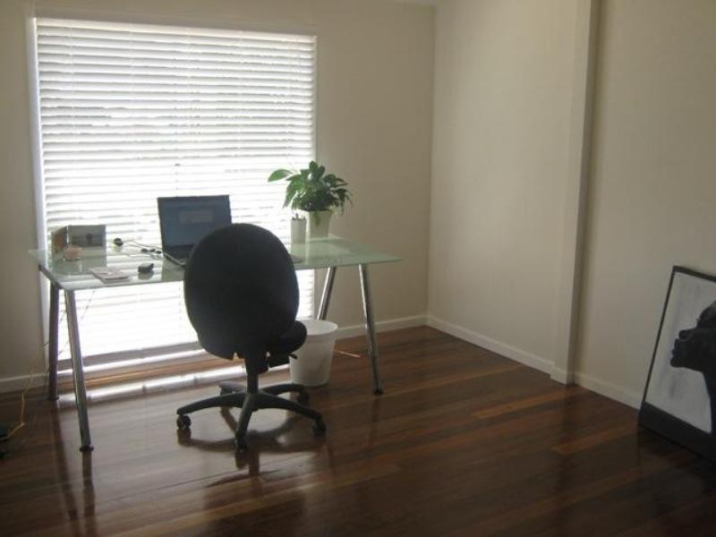 2 Lima Street, Nudgee Beach QLD 4014