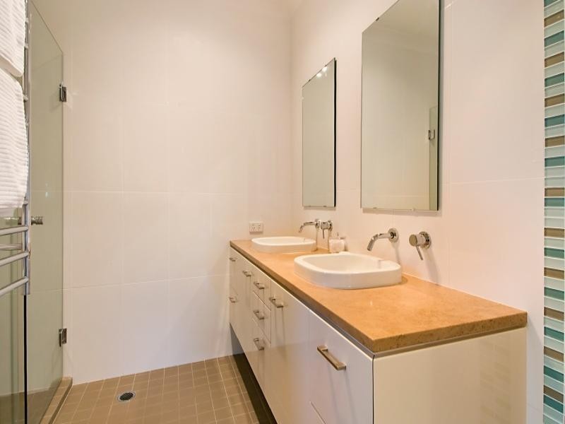 54 Pring Street, Hendra QLD 4011