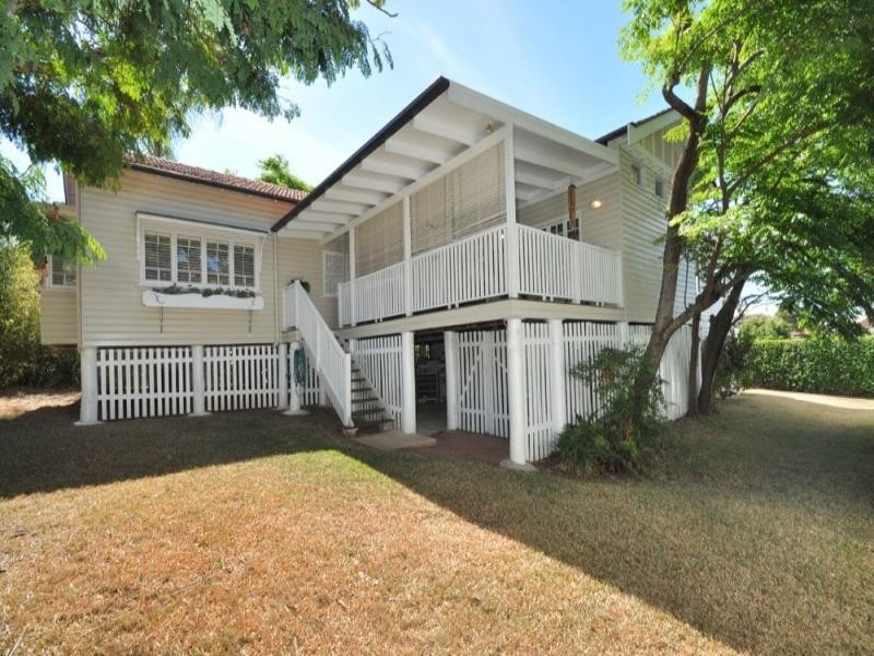 31 Sefton Avenue, Clayfield QLD 4011