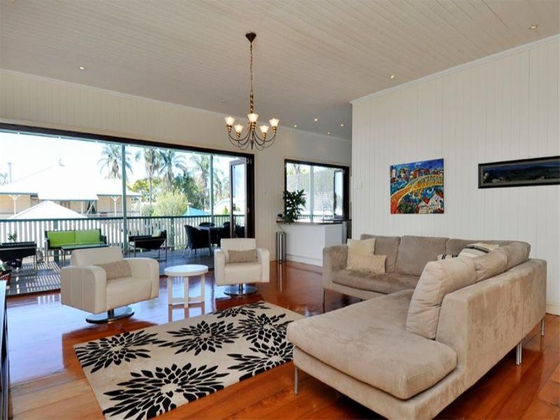 10 Manson Road, Hendra QLD 4011