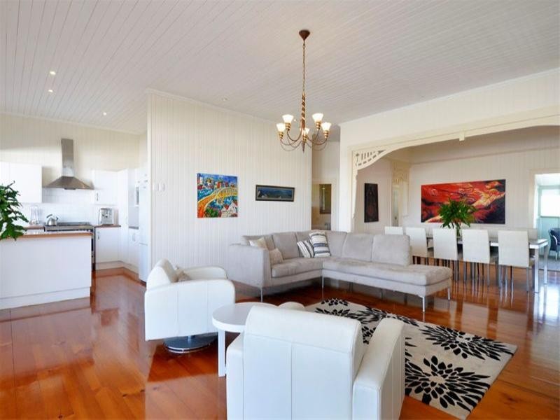 10 Manson Road, Hendra QLD 4011