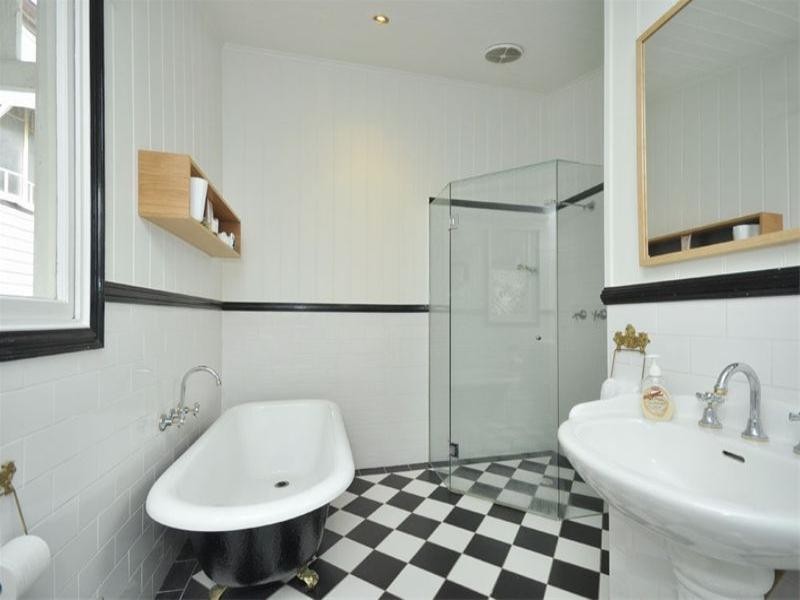 23 Allen Street, Hamilton QLD 4007