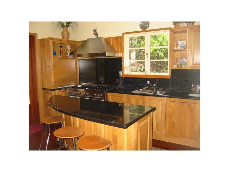 15 Hillside Crescent, Hamilton QLD 4007