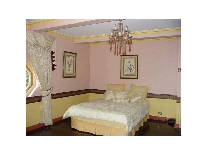 15 Hillside Crescent, Hamilton QLD 4007