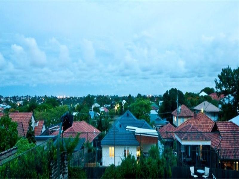 21 Dawn Street, Kedron QLD 4031