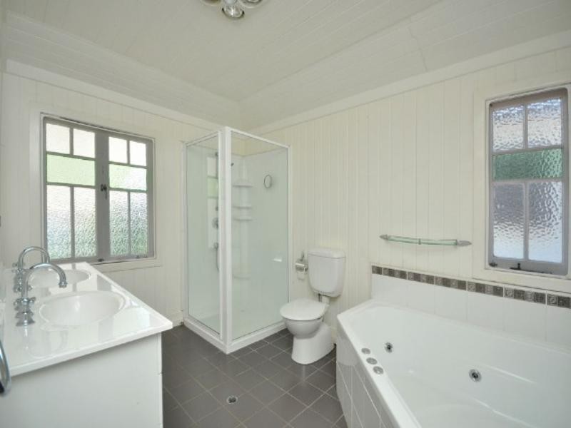 33 Flemington Street, Hendra QLD 4011