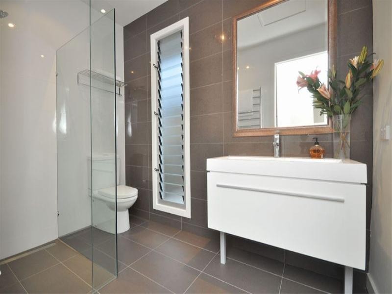 9 Blake Street, Wooloowin QLD 4030