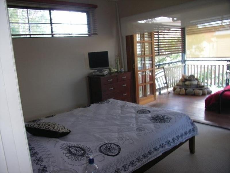 26 Rosina Street, Kangaroo Point QLD 4169