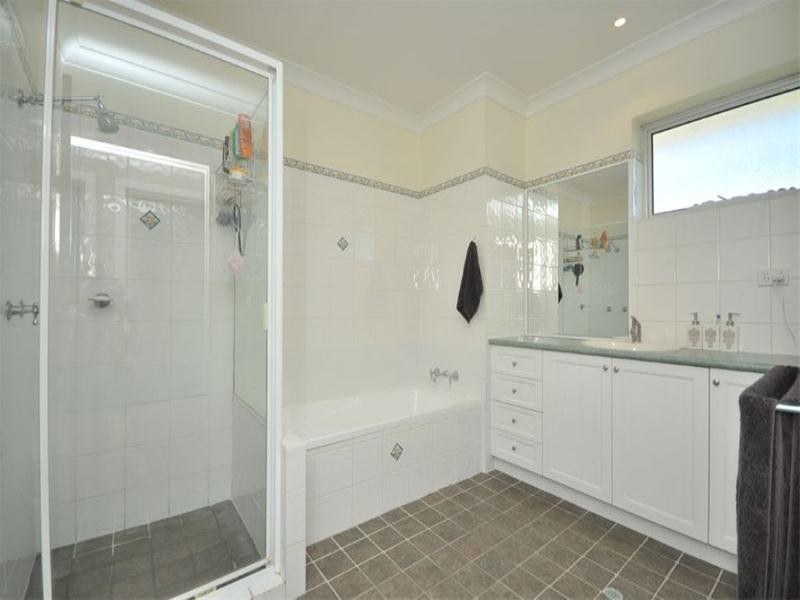 Level 2 3/91 Racecourse Road, Ascot QLD 4007