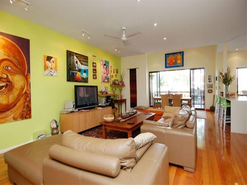 15 Pine Street, Hamilton QLD 4007