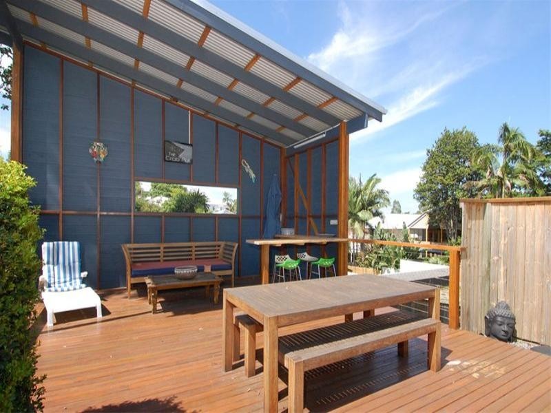 15 Pine Street, Hamilton QLD 4007