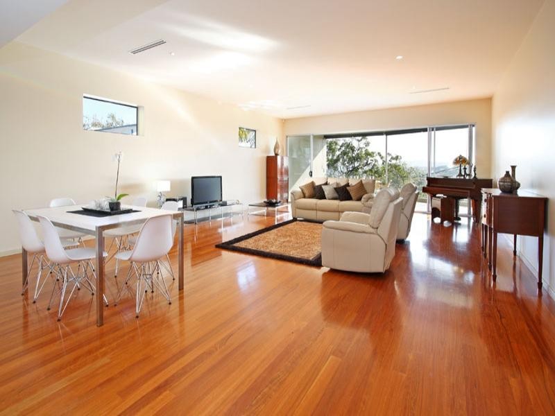 11 Mikado Street, Hamilton QLD 4007