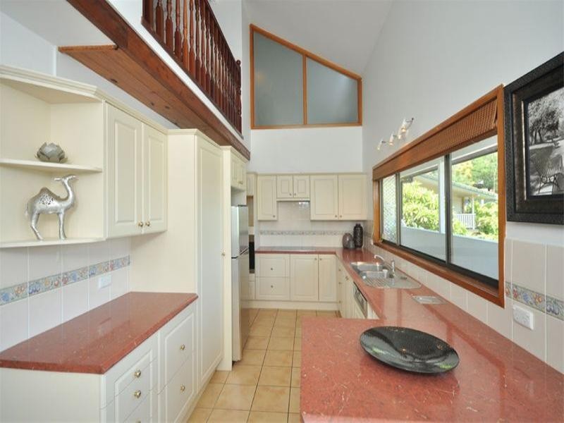 7 Lynell Street, Hamilton QLD 4007