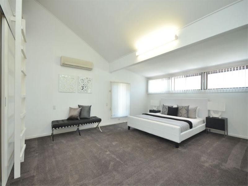 7 Lynell Street, Hamilton QLD 4007