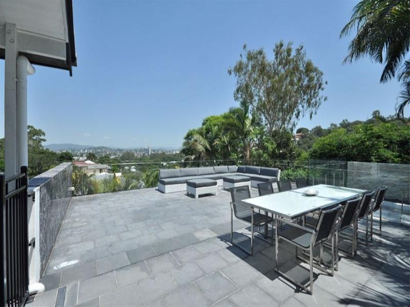 7 Lynell Street, Hamilton QLD 4007