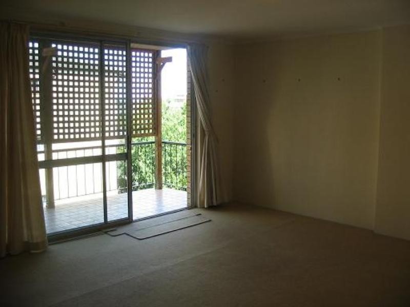 8/9 Rossiter Parade, Hamilton QLD 4007