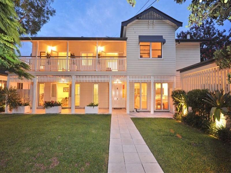 8 McGregor Street, Clayfield QLD 4011