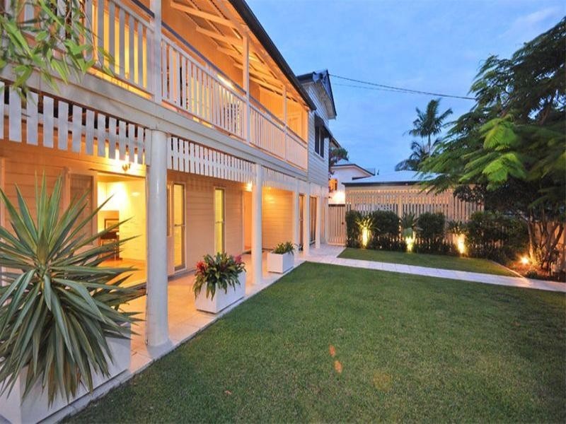 8 McGregor Street, Clayfield QLD 4011