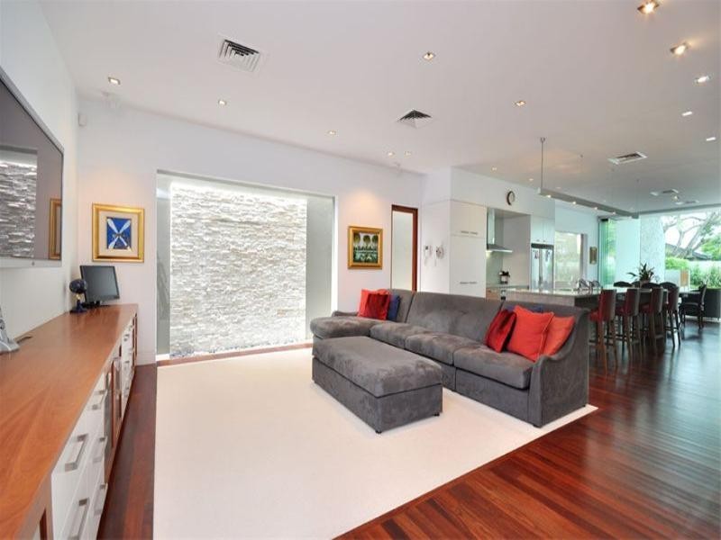 6B Derby, Hendra QLD 4011