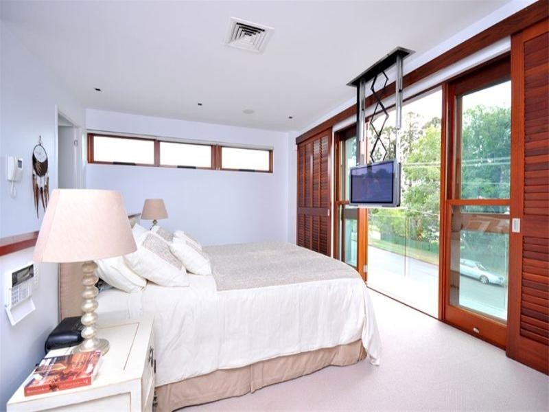 6B Derby, Hendra QLD 4011