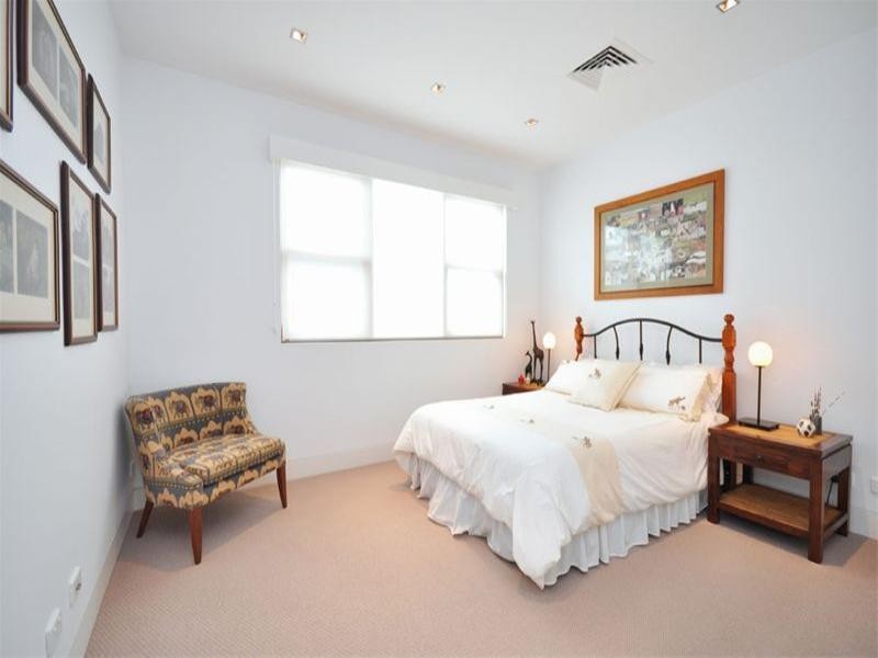 6B Derby, Hendra QLD 4011