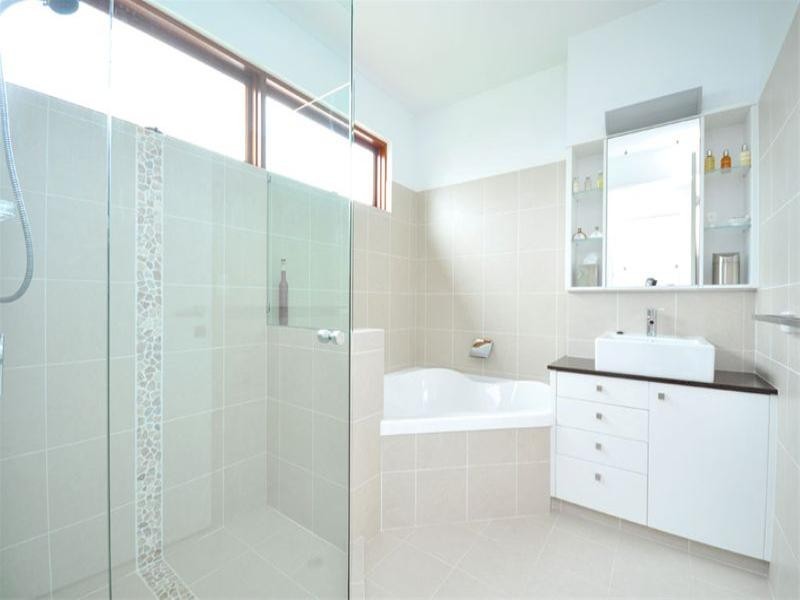 6B Derby, Hendra QLD 4011