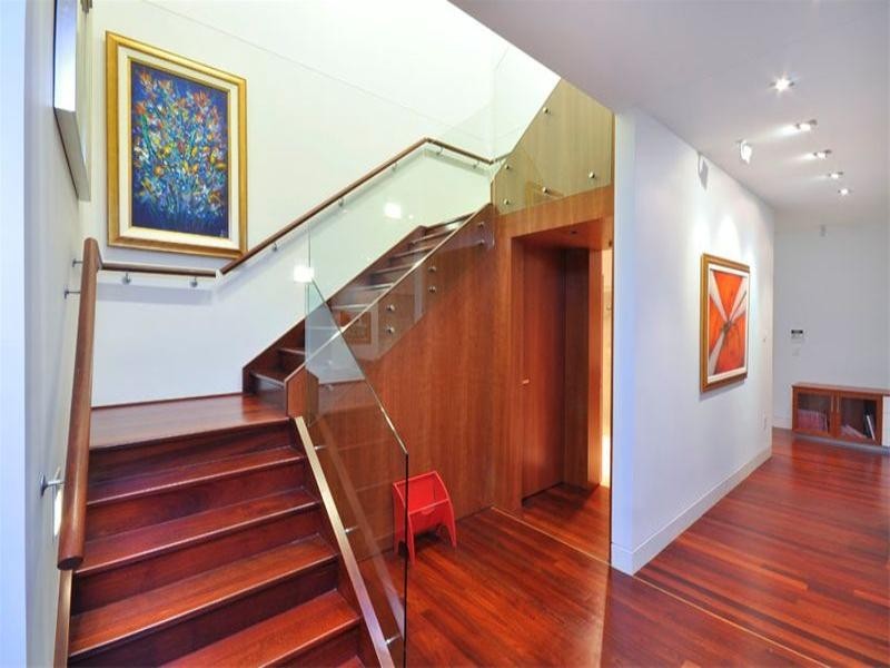 6B Derby, Hendra QLD 4011