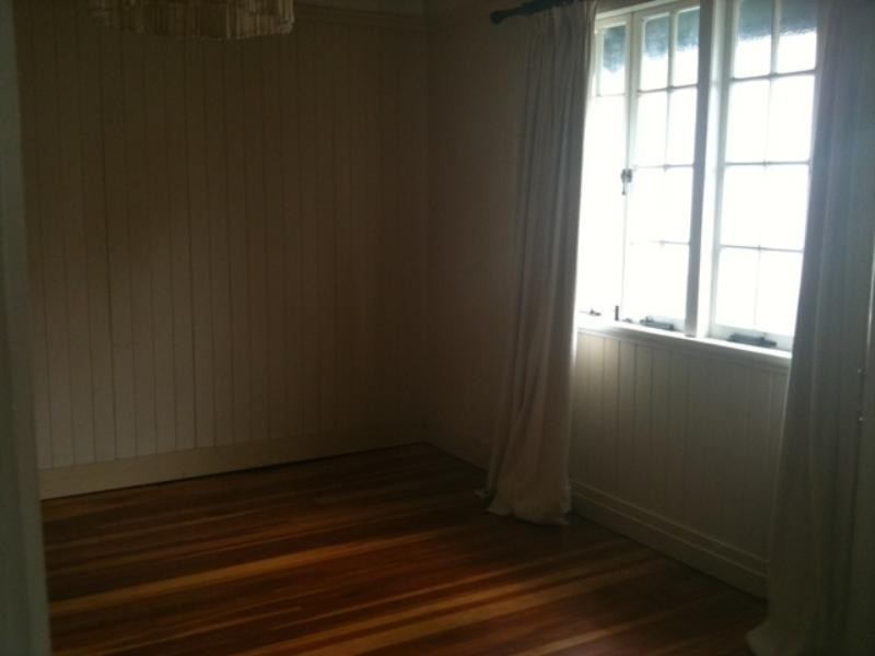 48 Racecourse Road, Hamilton QLD 4007