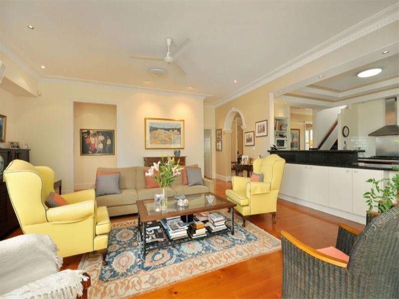 11 Burilda Street, Hendra QLD 4011